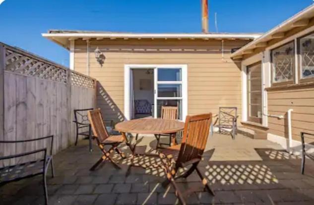 St Clair Holiday House Dunedin Exterior foto